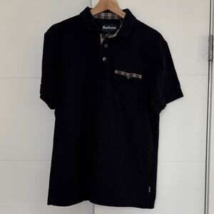 Barbour Men’s Black Polo Shirt with Plaid Accents - L